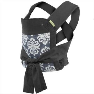 Infantino baby carrier